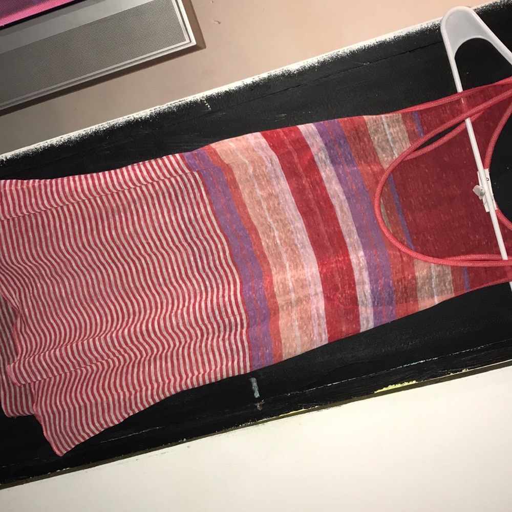 thin tank top - Picture 2 of 2